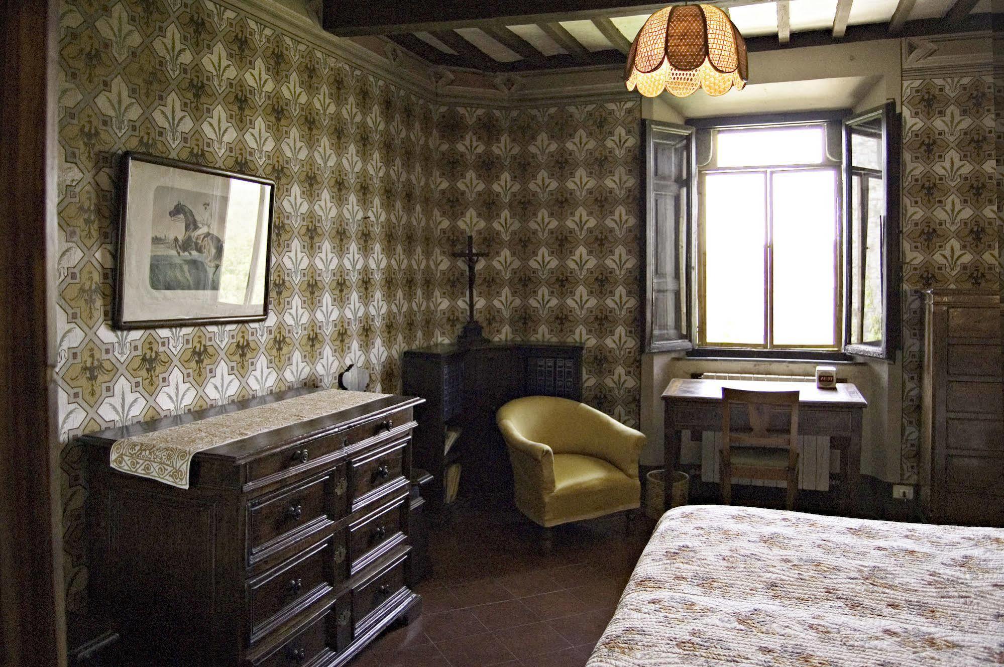 Апарт отель Castello Di Montalto Кастельнуово-Берарденга Экстерьер фото